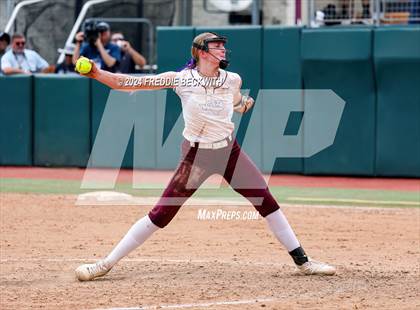 Thumbnail 1 in Calallen vs. Liberty (UIL 4A Softball Final) photogallery.