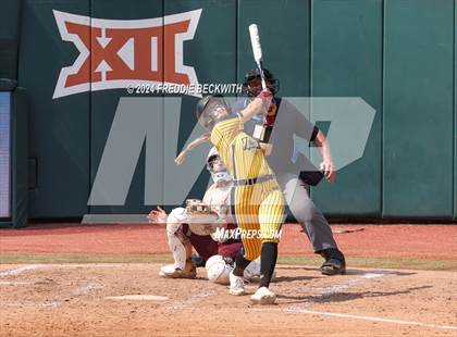 Thumbnail 2 in Calallen vs. Liberty (UIL 4A Softball Final) photogallery.
