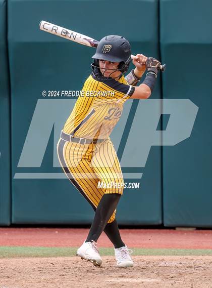 Thumbnail 3 in Calallen vs. Liberty (UIL 4A Softball Final) photogallery.