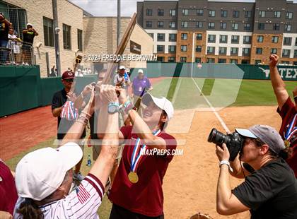 Thumbnail 3 in Calallen vs. Liberty (UIL 4A Softball Final) photogallery.