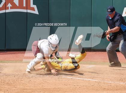 Thumbnail 3 in Calallen vs. Liberty (UIL 4A Softball Final) photogallery.