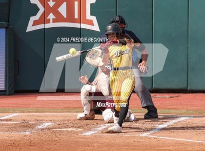 Thumbnail 3 in Calallen vs. Liberty (UIL 4A Softball Final) photogallery.