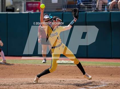 Thumbnail 1 in Calallen vs. Liberty (UIL 4A Softball Final) photogallery.