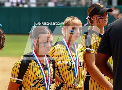 Thumbnail 1 in Calallen vs. Liberty (UIL 4A Softball Final) photogallery.