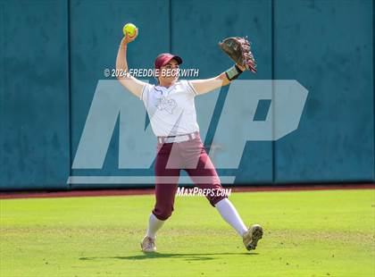 Thumbnail 1 in Calallen vs. Liberty (UIL 4A Softball Final) photogallery.