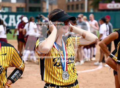 Thumbnail 1 in Calallen vs. Liberty (UIL 4A Softball Final) photogallery.