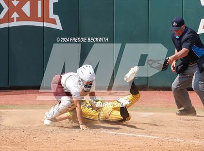 Thumbnail 1 in Calallen vs. Liberty (UIL 4A Softball Final) photogallery.