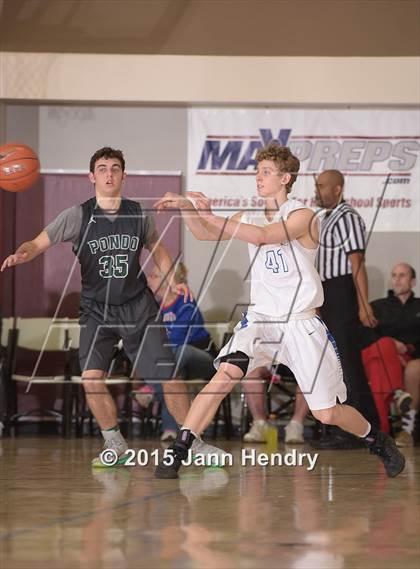 Thumbnail 2 in Ponderosa @ Catalina Foothills (MaxPreps Holiday Classic) photogallery.