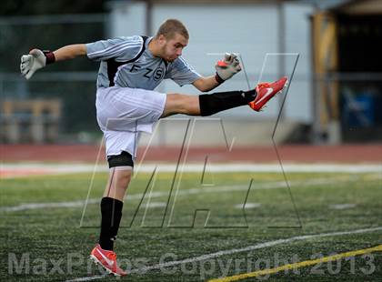 Thumbnail 1 in Fort Zumwalt South vs Glenbrook North (Gateway City Soccer Classic) photogallery.