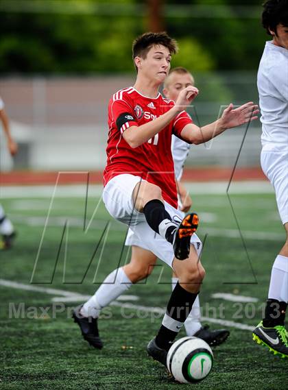 Thumbnail 3 in Fort Zumwalt South vs Glenbrook North (Gateway City Soccer Classic) photogallery.
