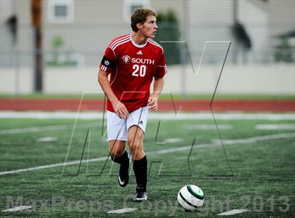 Thumbnail 2 in Fort Zumwalt South vs Glenbrook North (Gateway City Soccer Classic) photogallery.