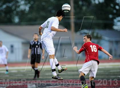 Thumbnail 3 in Fort Zumwalt South vs Glenbrook North (Gateway City Soccer Classic) photogallery.