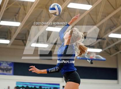 Thumbnail 1 in New Waverly @ Anderson-Shiro photogallery.