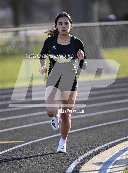 Thumbnail 2 in Hamilton Southeastern Triangular Invite (3200m Relay)  photogallery.