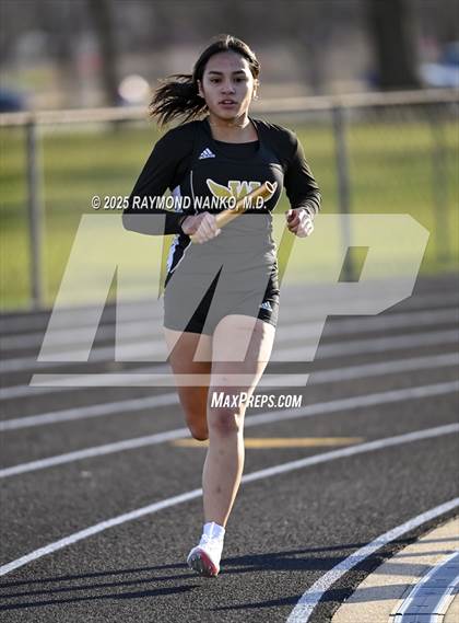 Thumbnail 3 in Hamilton Southeastern Triangular Invite (3200m Relay)  photogallery.