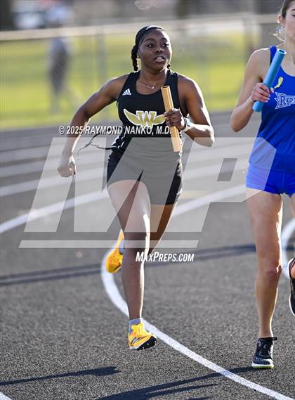 Thumbnail 3 in Hamilton Southeastern Triangular Invite (3200m Relay)  photogallery.