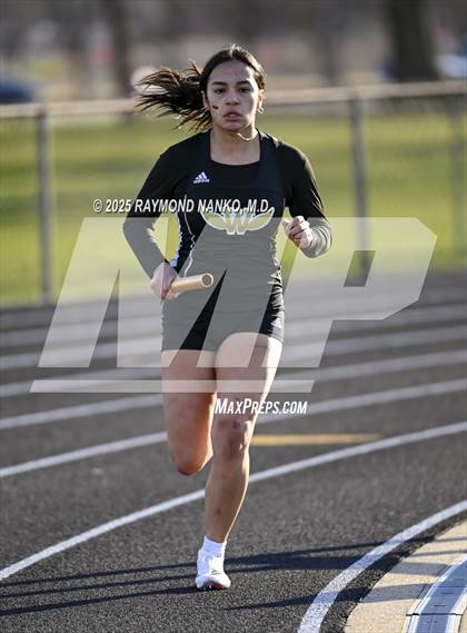 Thumbnail 1 in Hamilton Southeastern Triangular Invite (3200m Relay)  photogallery.