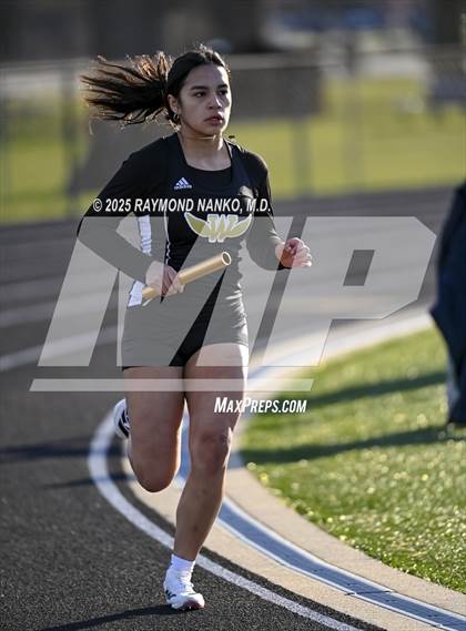 Thumbnail 2 in Hamilton Southeastern Triangular Invite (3200m Relay)  photogallery.