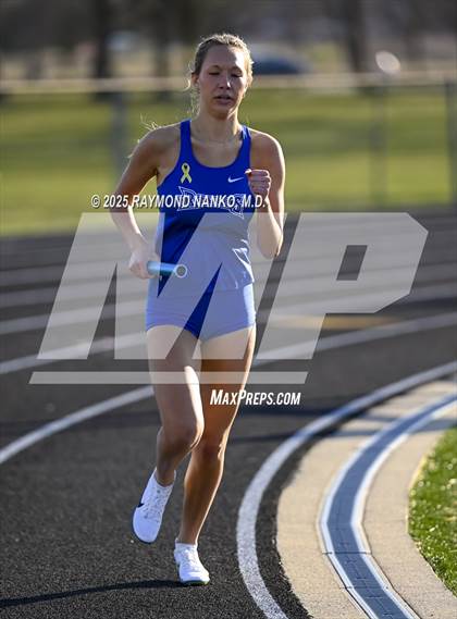 Thumbnail 3 in Hamilton Southeastern Triangular Invite (3200m Relay)  photogallery.