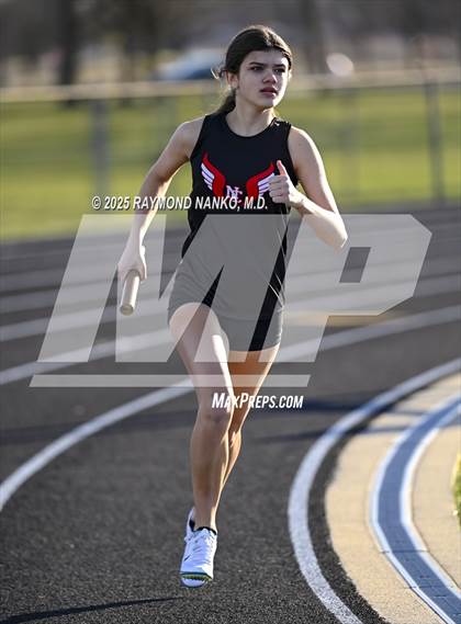 Thumbnail 2 in Hamilton Southeastern Triangular Invite (3200m Relay)  photogallery.