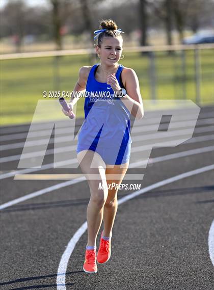 Thumbnail 2 in Hamilton Southeastern Triangular Invite (3200m Relay)  photogallery.