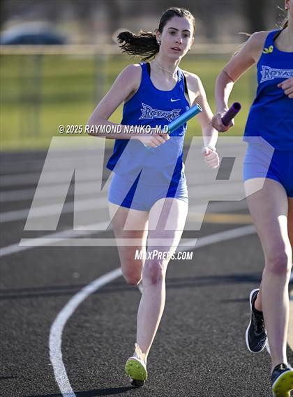 Thumbnail 2 in Hamilton Southeastern Triangular Invite (3200m Relay)  photogallery.