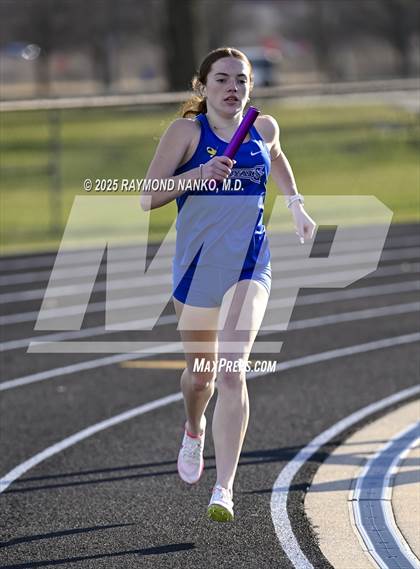 Thumbnail 2 in Hamilton Southeastern Triangular Invite (3200m Relay)  photogallery.