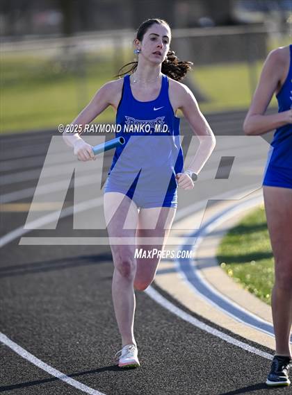 Thumbnail 3 in Hamilton Southeastern Triangular Invite (3200m Relay)  photogallery.