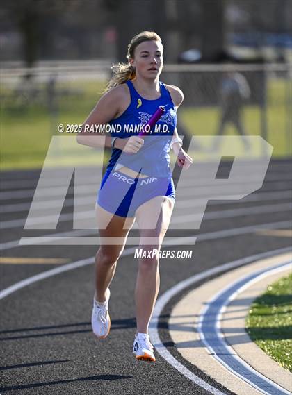 Thumbnail 2 in Hamilton Southeastern Triangular Invite (3200m Relay)  photogallery.