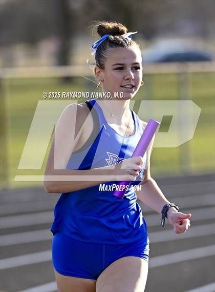 Thumbnail 2 in Hamilton Southeastern Triangular Invite (3200m Relay)  photogallery.
