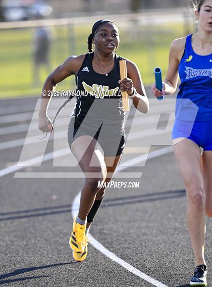 Thumbnail 2 in Hamilton Southeastern Triangular Invite (3200m Relay)  photogallery.