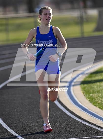 Thumbnail 3 in Hamilton Southeastern Triangular Invite (3200m Relay)  photogallery.