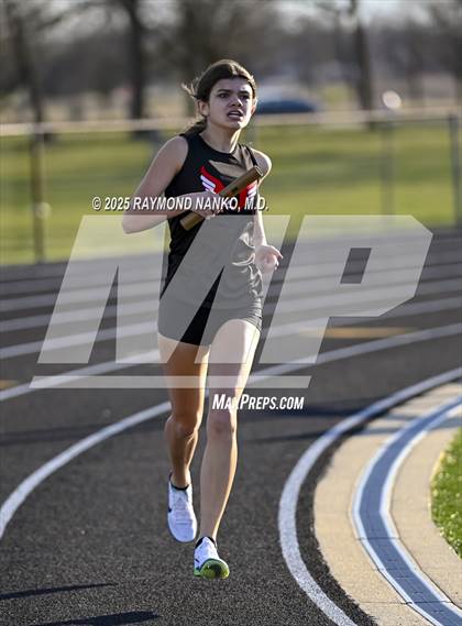 Thumbnail 1 in Hamilton Southeastern Triangular Invite (3200m Relay)  photogallery.