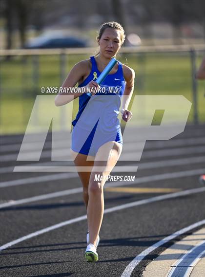 Thumbnail 1 in Hamilton Southeastern Triangular Invite (3200m Relay)  photogallery.
