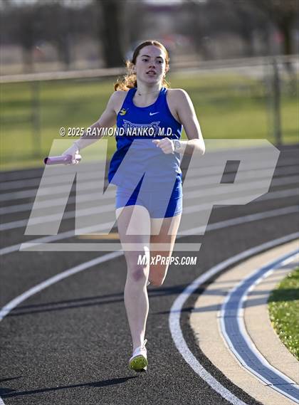 Thumbnail 3 in Hamilton Southeastern Triangular Invite (3200m Relay)  photogallery.