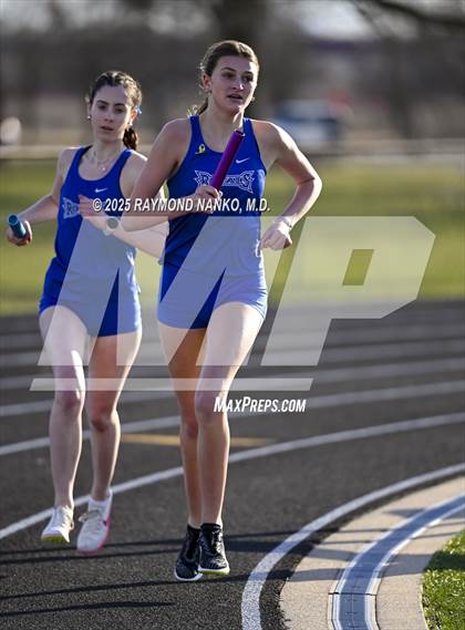 Thumbnail 3 in Hamilton Southeastern Triangular Invite (3200m Relay)  photogallery.
