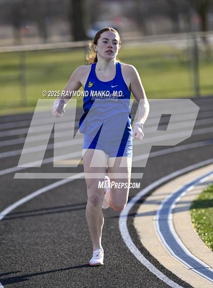 Thumbnail 1 in Hamilton Southeastern Triangular Invite (3200m Relay)  photogallery.