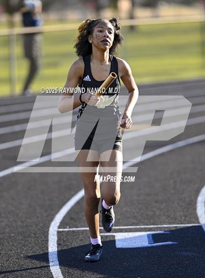 Thumbnail 2 in Hamilton Southeastern Triangular Invite (3200m Relay)  photogallery.
