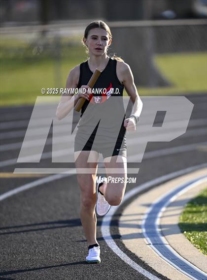 Thumbnail 3 in Hamilton Southeastern Triangular Invite (3200m Relay)  photogallery.