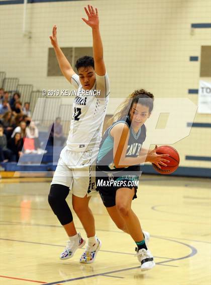 Thumbnail 1 in Highland vs. Pinnacle (AIA 6A Quarterfinal) photogallery.