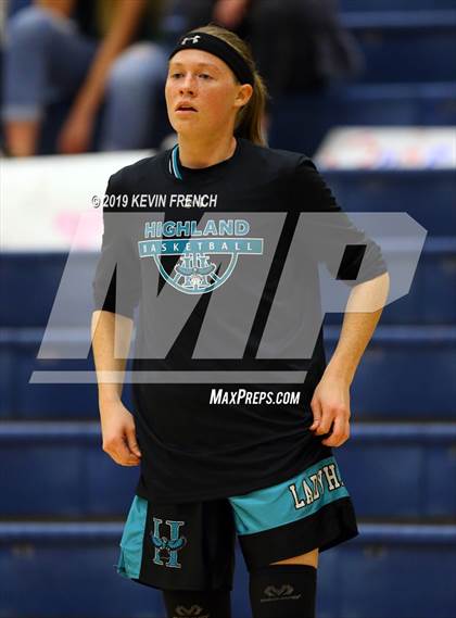 Thumbnail 2 in Highland vs. Pinnacle (AIA 6A Quarterfinal) photogallery.