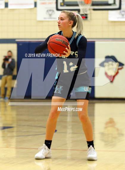 Thumbnail 3 in Highland vs. Pinnacle (AIA 6A Quarterfinal) photogallery.