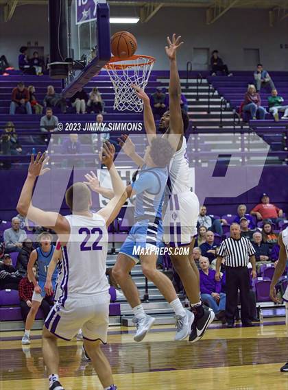 Thumbnail 2 in Mater Dei @ Collinsville photogallery.