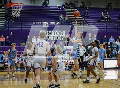 Thumbnail 1 in Mater Dei @ Collinsville photogallery.