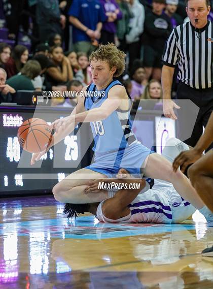 Thumbnail 2 in Mater Dei @ Collinsville photogallery.