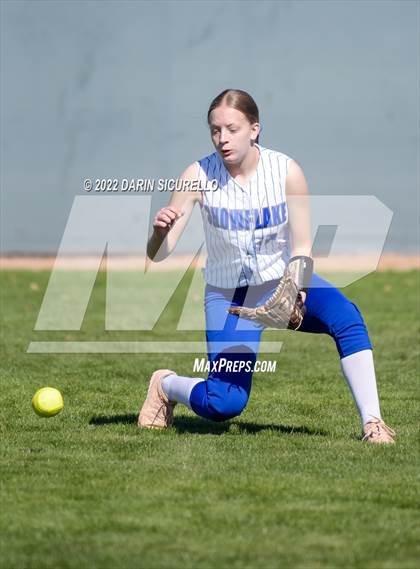 Thumbnail 1 in Snowflake vs. Desert Mountain (Dobson/Westwood Invitational) photogallery.