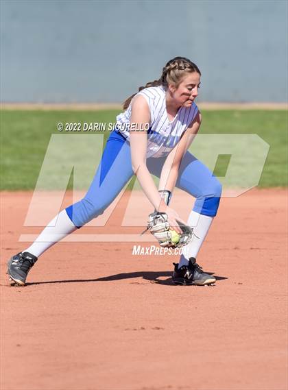 Thumbnail 3 in Snowflake vs. Desert Mountain (Dobson/Westwood Invitational) photogallery.
