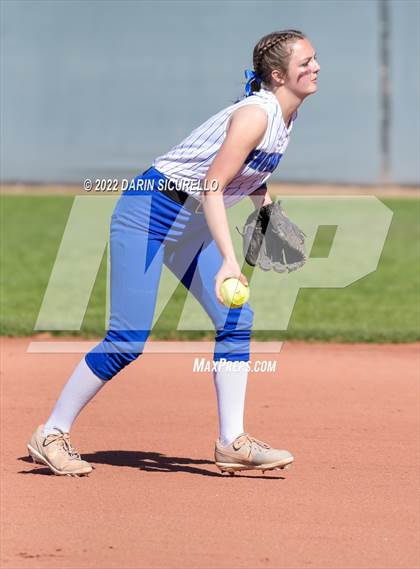Thumbnail 2 in Snowflake vs. Desert Mountain (Dobson/Westwood Invitational) photogallery.