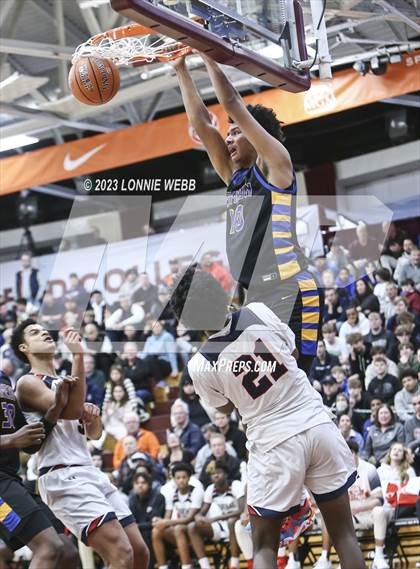 Thumbnail 2 in Archbishop Stepinac vs. Simeon  (Spalding Hoophall Classic) photogallery.