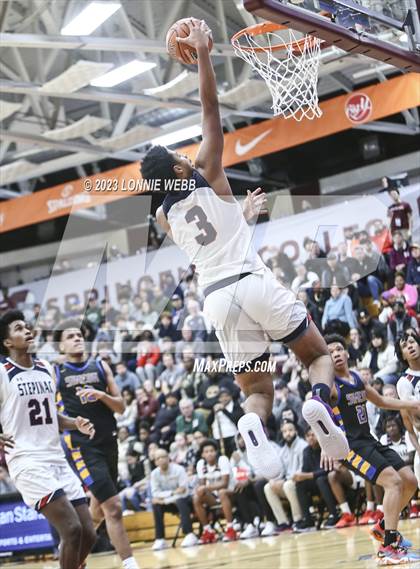 Thumbnail 2 in Archbishop Stepinac vs. Simeon  (Spalding Hoophall Classic) photogallery.